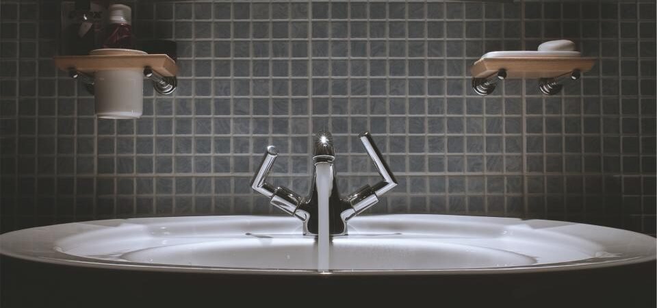 Simple Guide to Tile Installation Cost in 2025